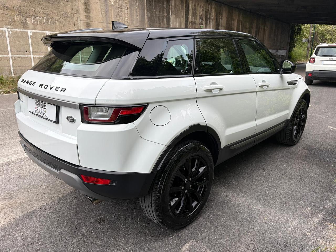 Land Rover Range Evoque RR 2.0 TD4 150CV Gancio Traino Business Edition SE