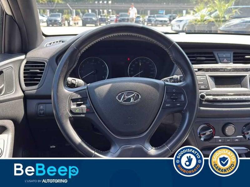 Hyundai i20 5P 1.2 BLACKLINE 84CV