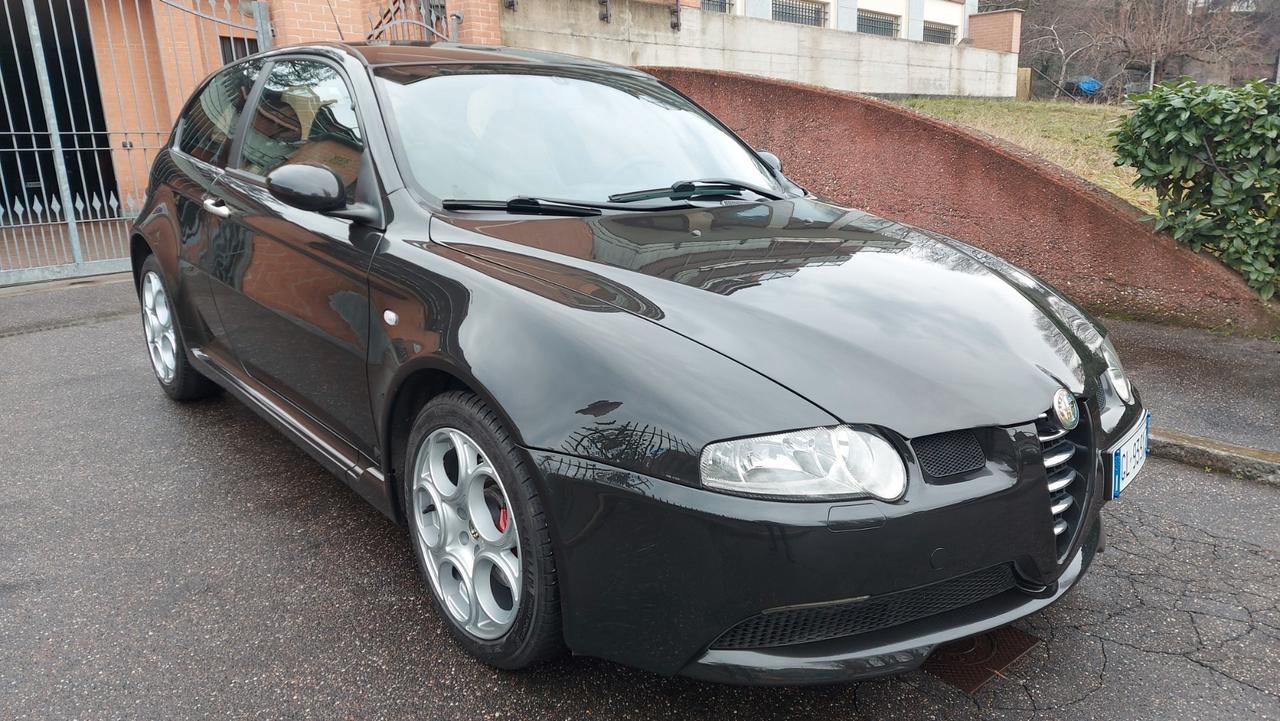 ALFA ROMEO 147 GTA 3.2i V6 24V