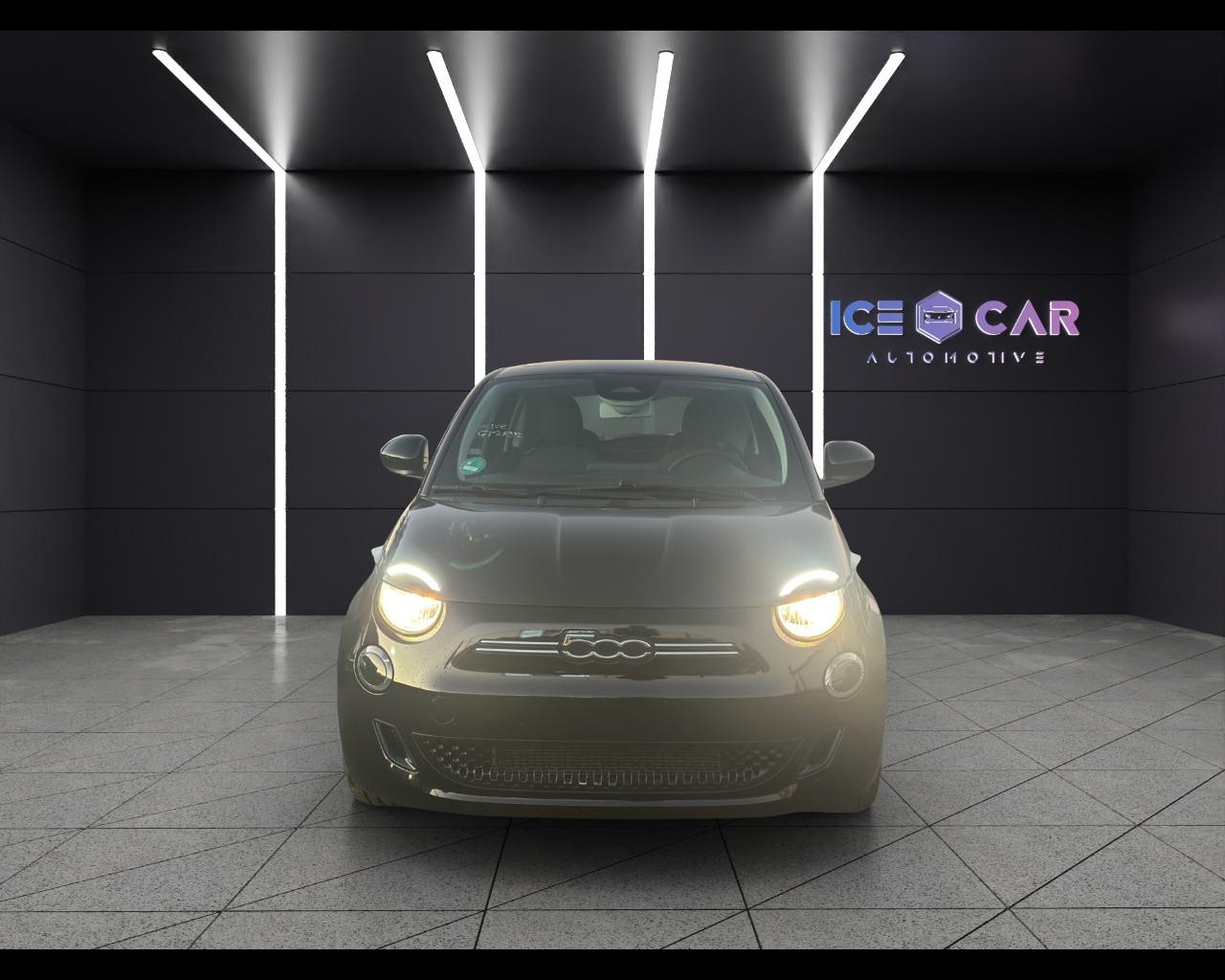 FIAT 500e - 500e Berlina 42 kWh Icon +