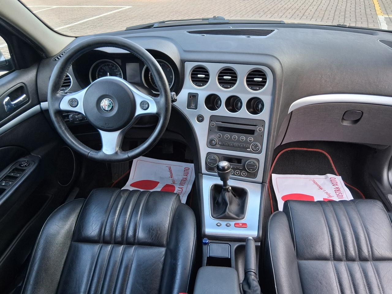 Alfa Romeo 159 1.9 JTDm 16V Sportwagon Distinctive