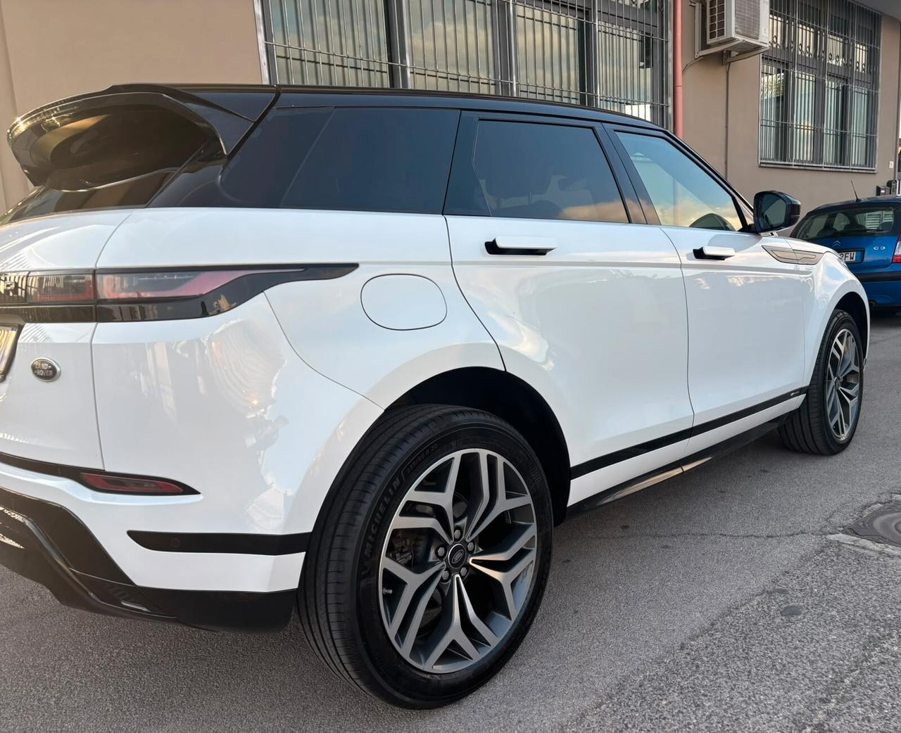 Land Rover Range Evoque 2.0D I4-L.Flw 150CV AWD Aut R-Dynamic HSE ANNO 2020