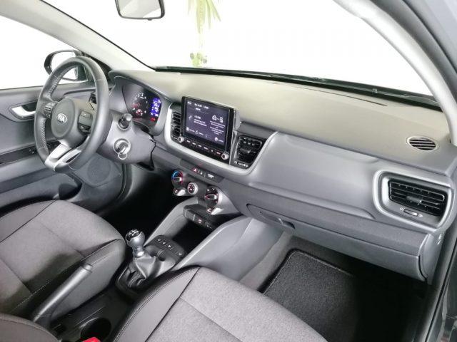 KIA Stonic 1.2 DPI Silver