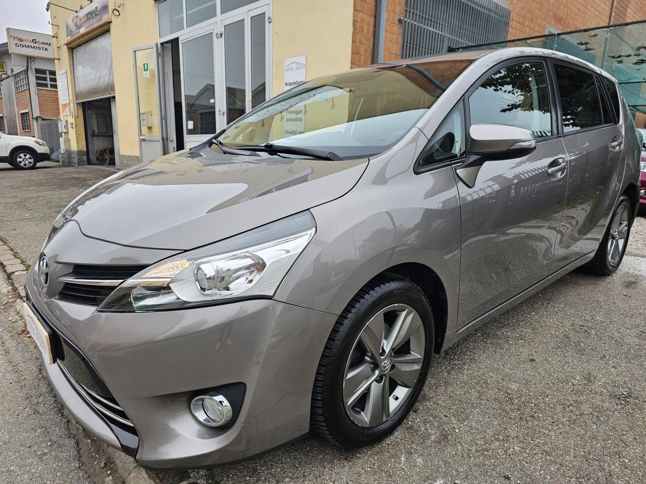 Toyota Verso 1.6 D-4D 112cv Style*7Posti*Retrocamera*Euro5*