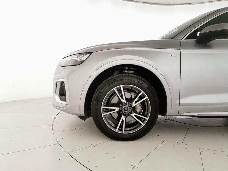 Audi Q5 Sportback 40 2.0 tdi mhev 12V S line quattro s-tronic