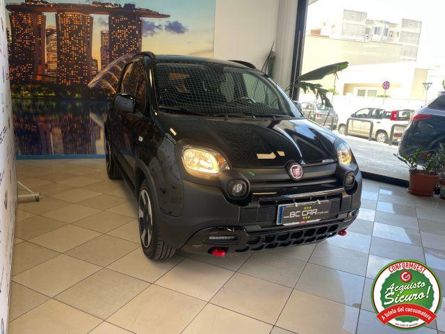 FIAT Panda Cross 1.0 Hybrid *DISPLAY COLORI
