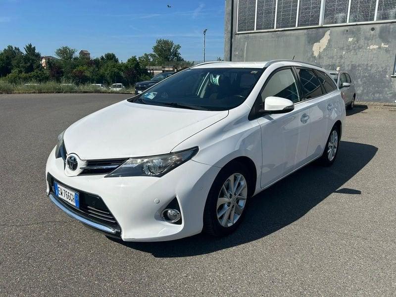 Toyota Auris 1.4 D-4D Lounge