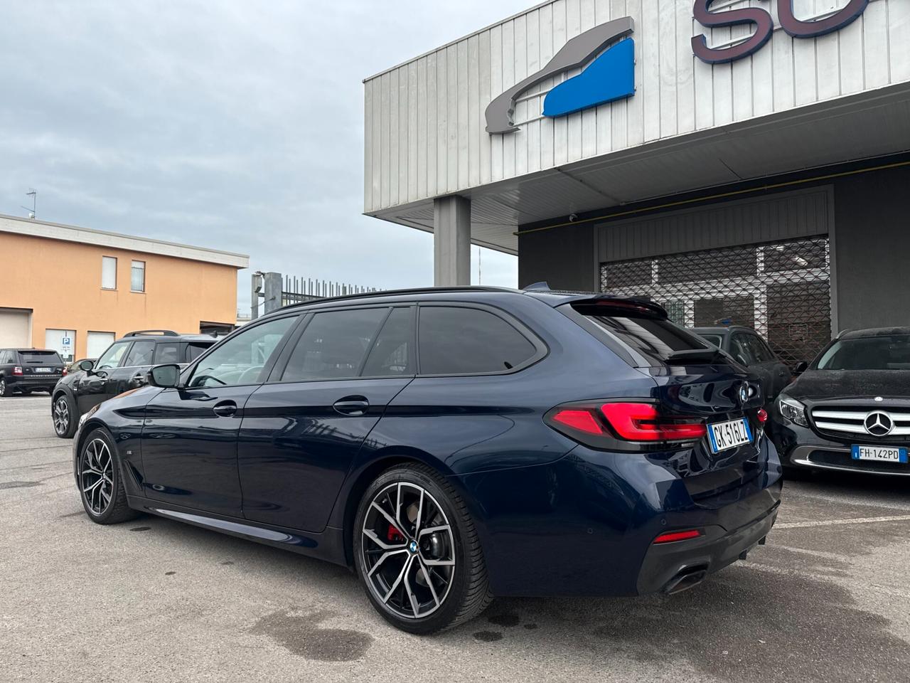 BMW 530 Touring mhev 48V xdrive Msport auto