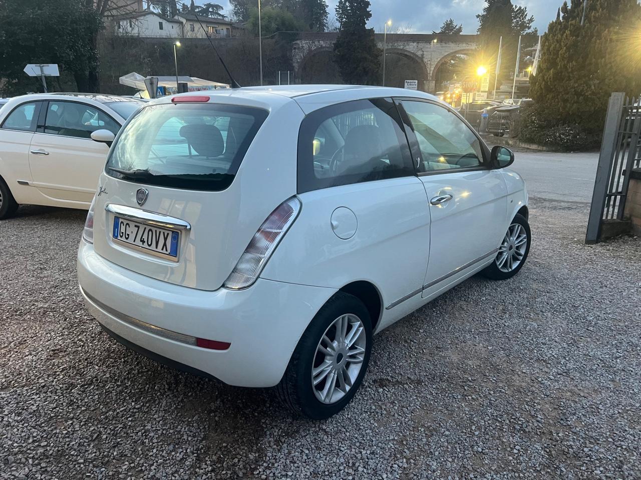 Lancia Ypsilon 1.2 69 CV Elle