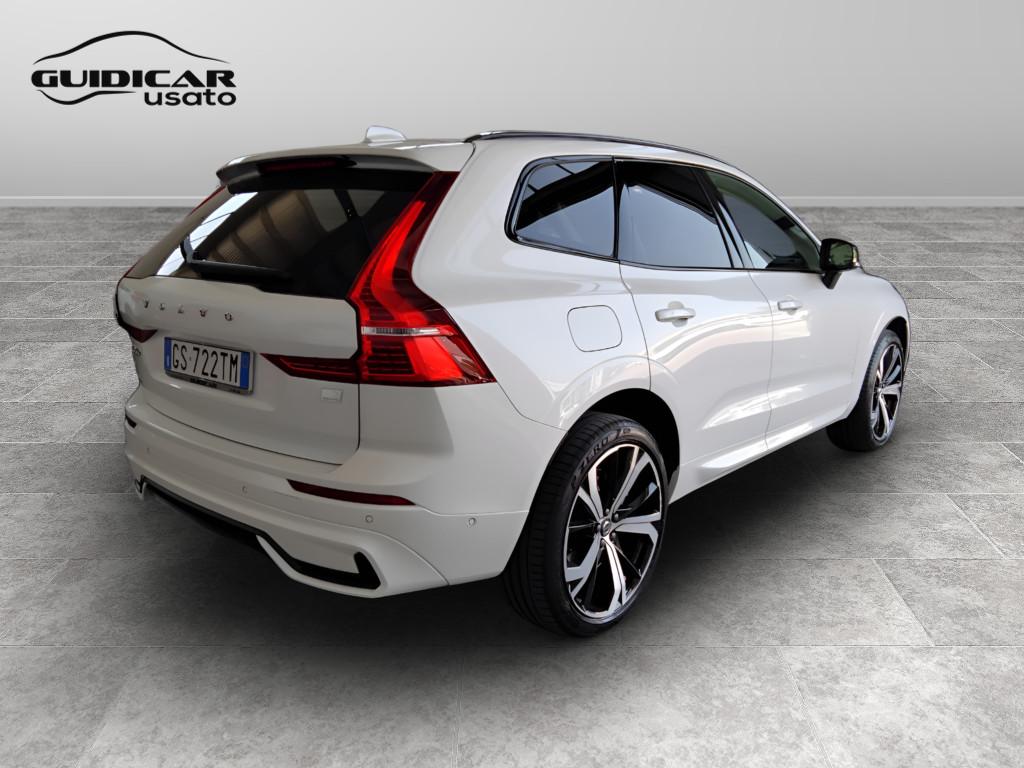 VOLVO XC60 II 2022 - XC60 2.0 t6 recharge phev obc 6,4kW Ultimate Dark awd auto