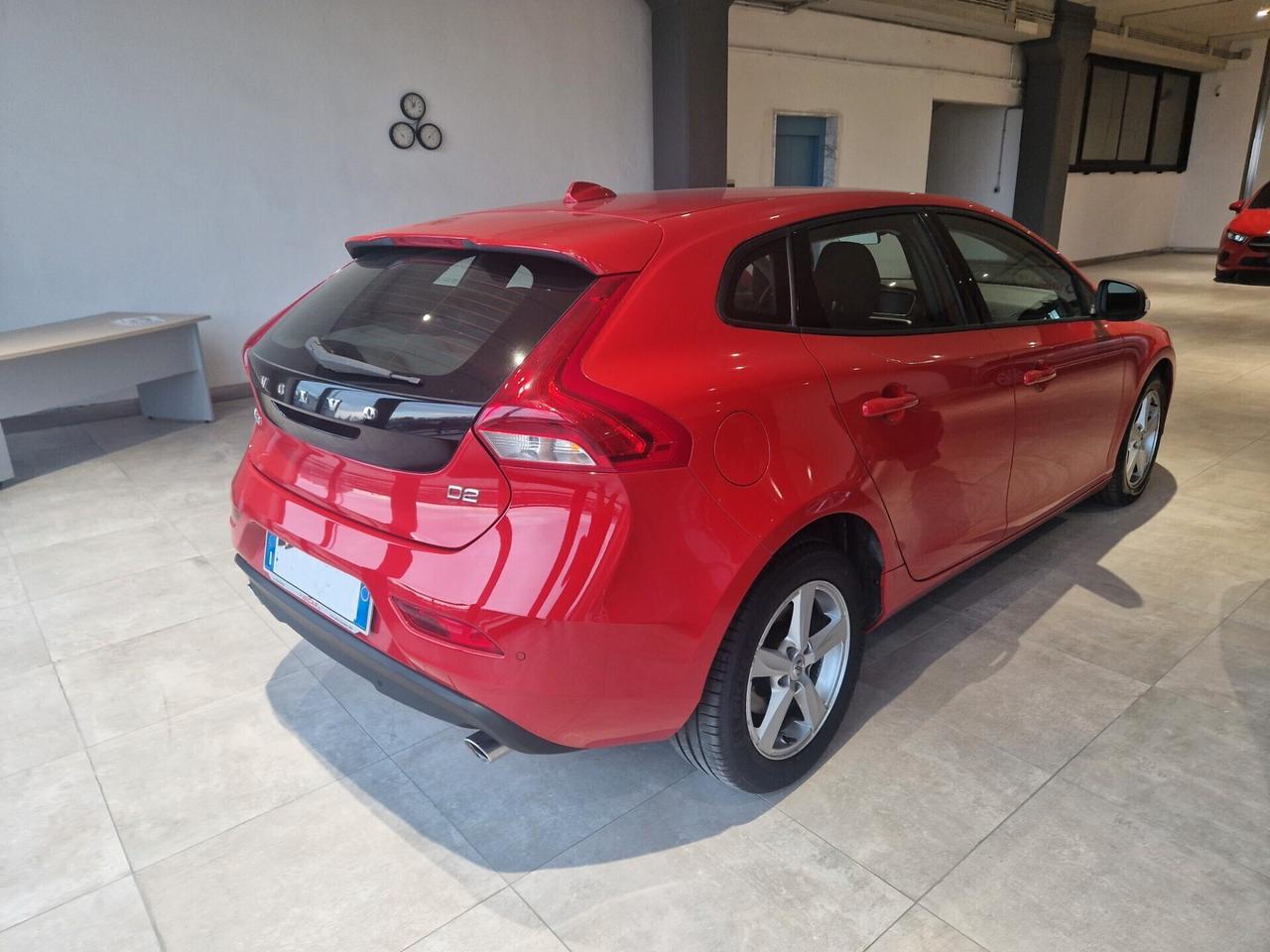 Volvo V40 D2 Geartronic Business Plus