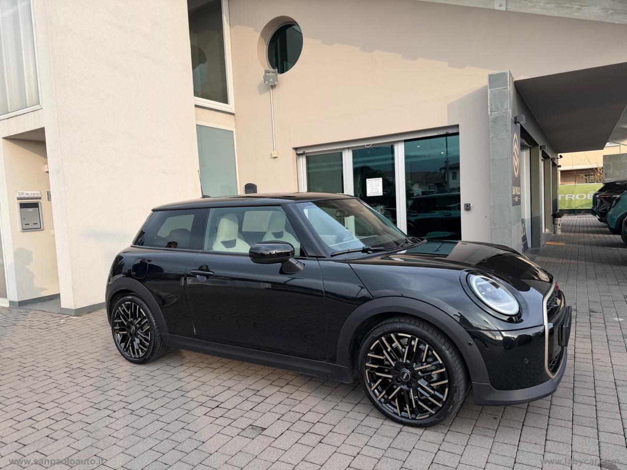 MINI Mini Cooper S Favoured