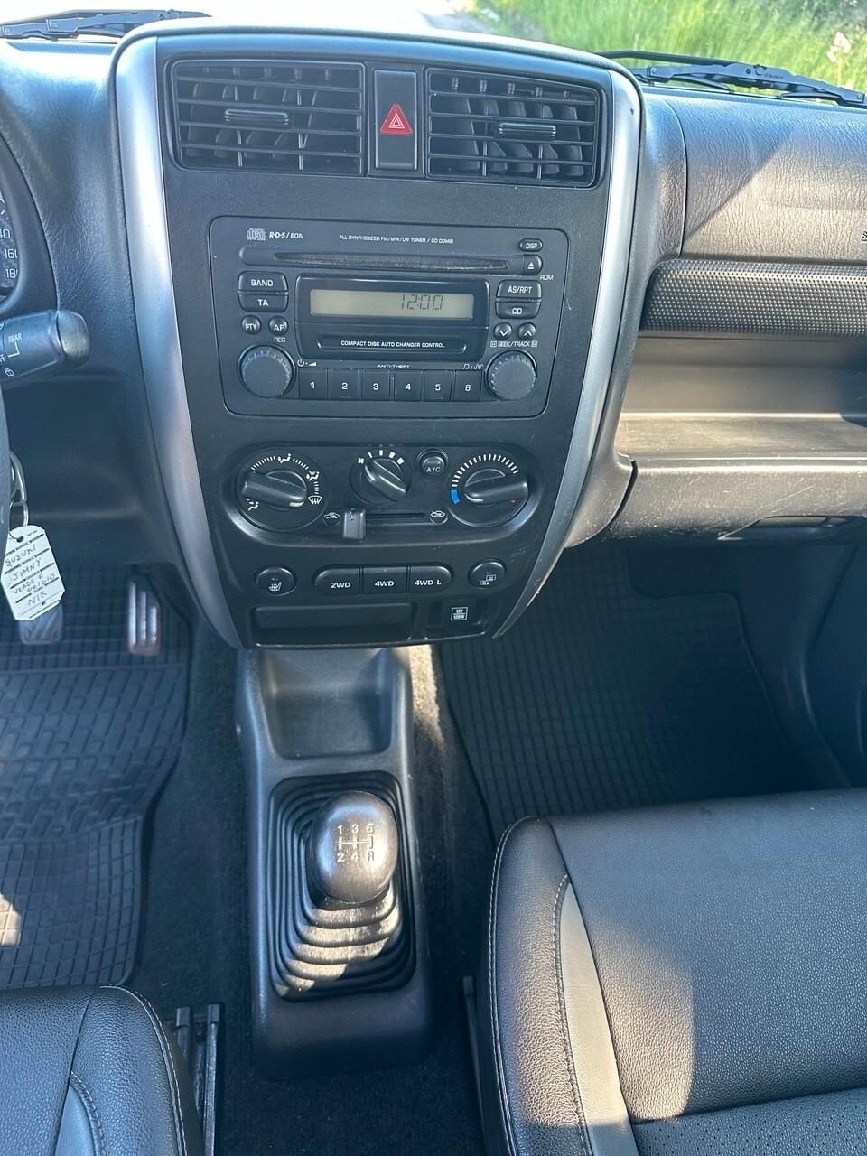 Suzuki Jimny 1.3 4WD Evolution Plus