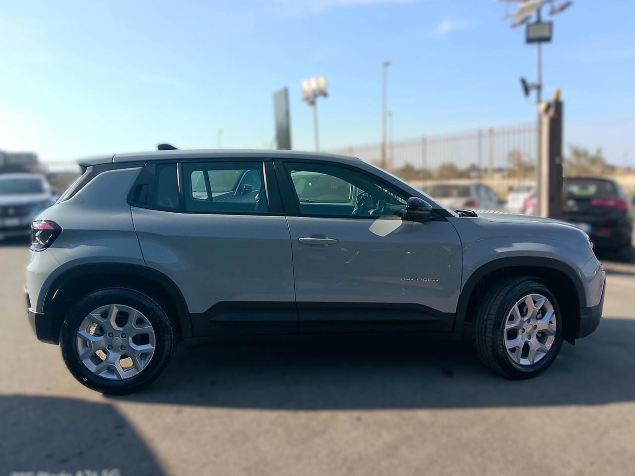 Jeep Avenger 1.2 MHEV 110CV ALTITUDE MY25 - KM 0