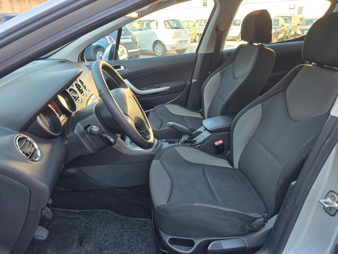 Peugeot 308 1.6 HDi 90CV 5p. Full opt nuova 2009