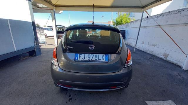 LANCIA - Ypsilon - 1.2 69 CV 5p. Silver