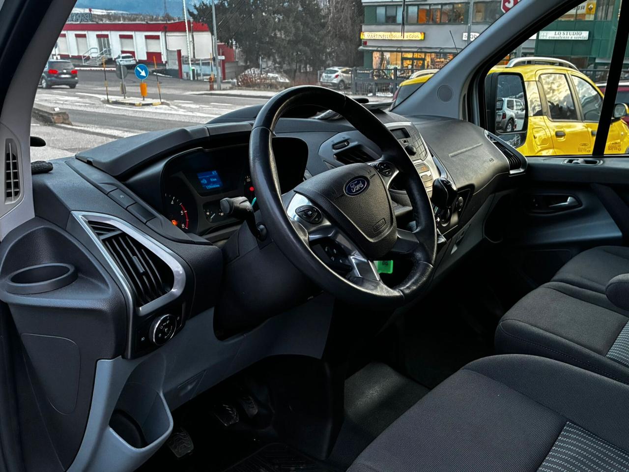 FORD TRANSIT CUSTOM 2.2 TDCi 9 POSTI