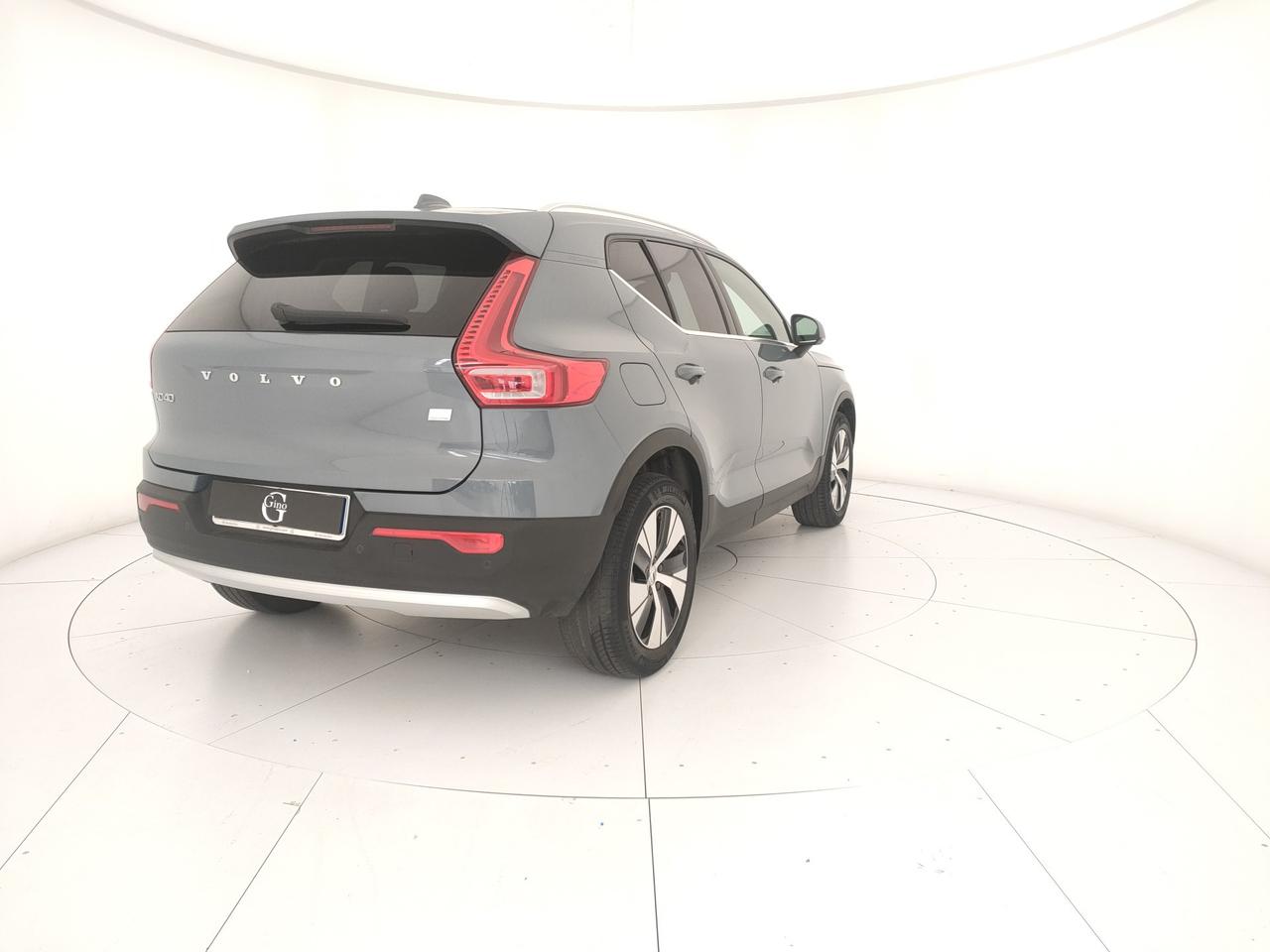 VOLVO XC40 2023 - XC40 1.5 t4 recharge phev Core auto