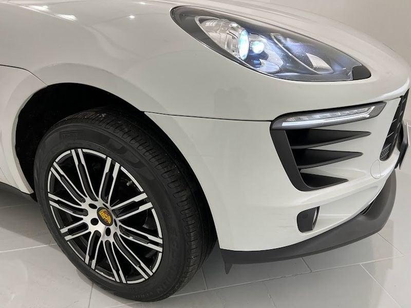 Porsche Macan 2.0 252cv