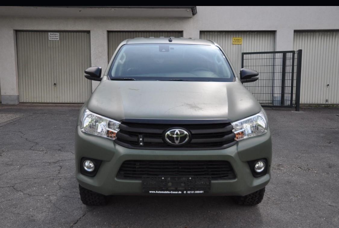Toyota Hilux 2.4 D-4D 4WD 4 porte Double Cab Executive