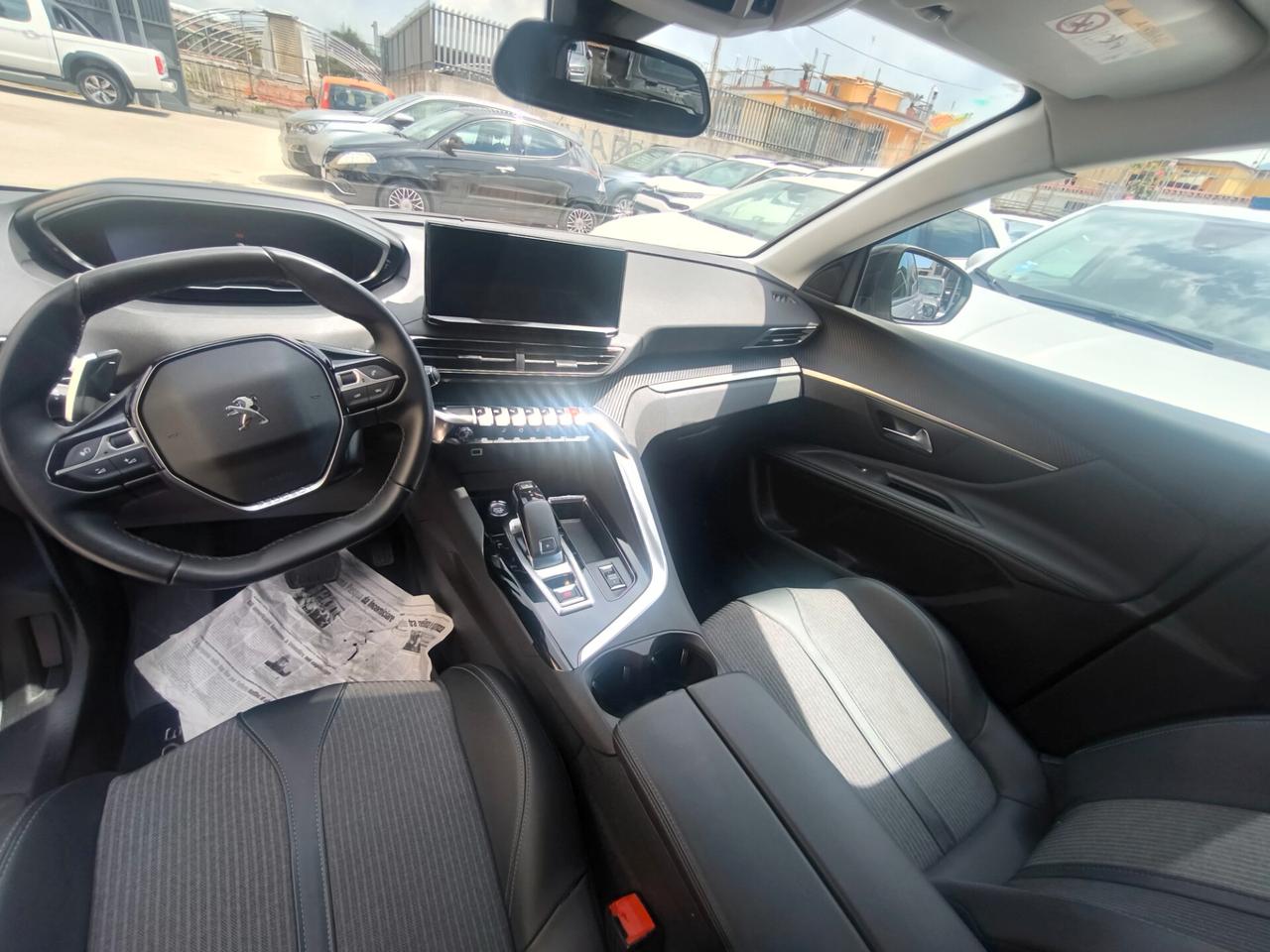 Peugeot 3008 BlueHDi 130 S&S EAT8 Allure Pack full led dinamica