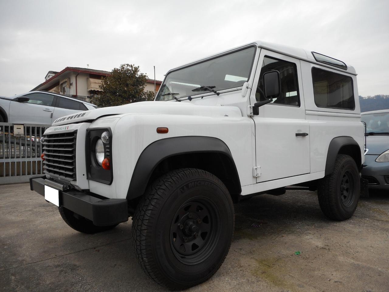 Land Rover Defender 2.2 TD4