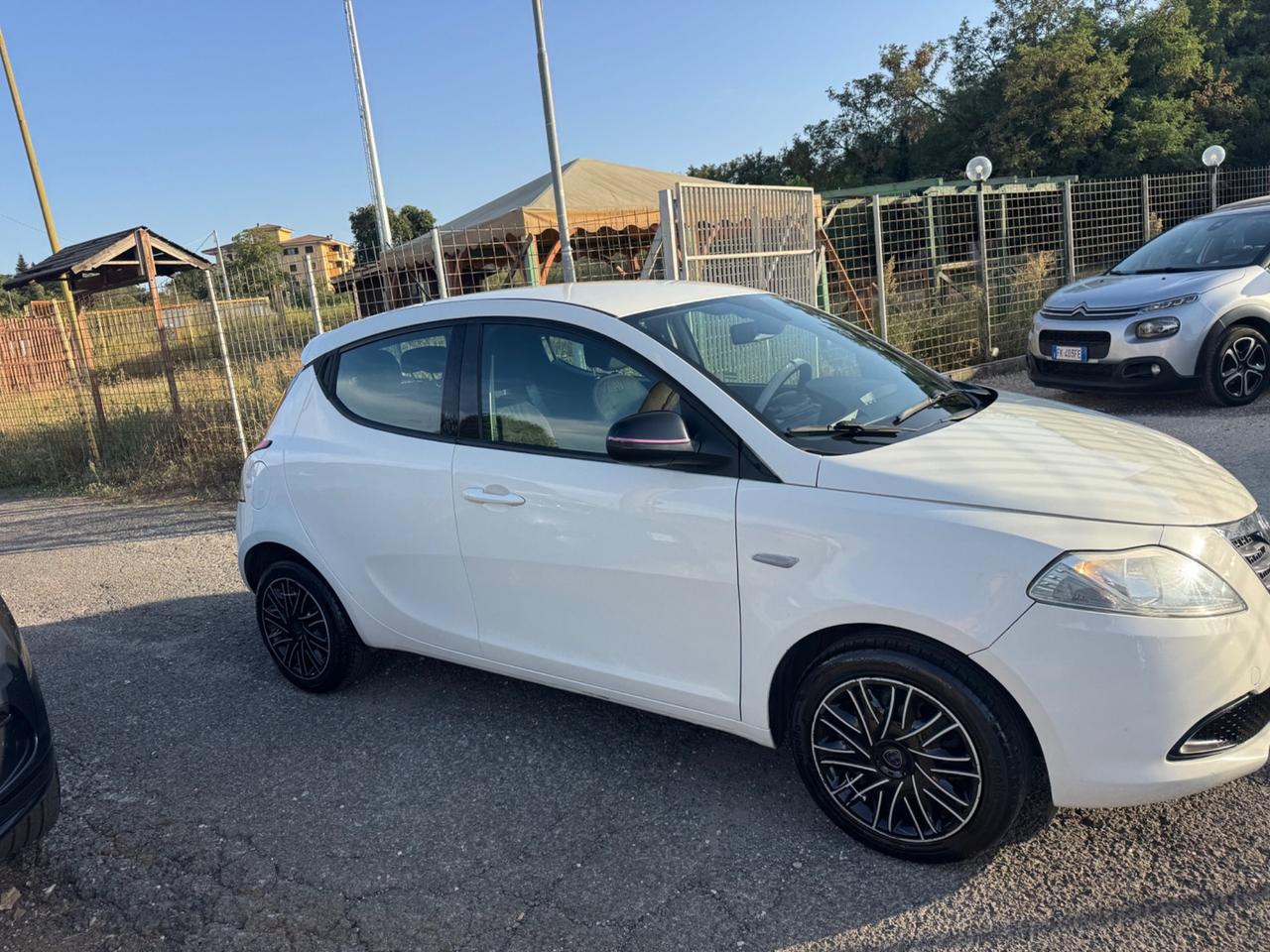 Lancia Ypsilon 1.2 69 CV 5 porte GPL Ecochic Silver