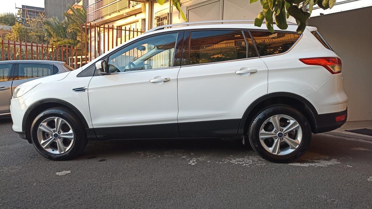 Ford Kuga 2.0 TDCI 140 CV Titanium 2WD