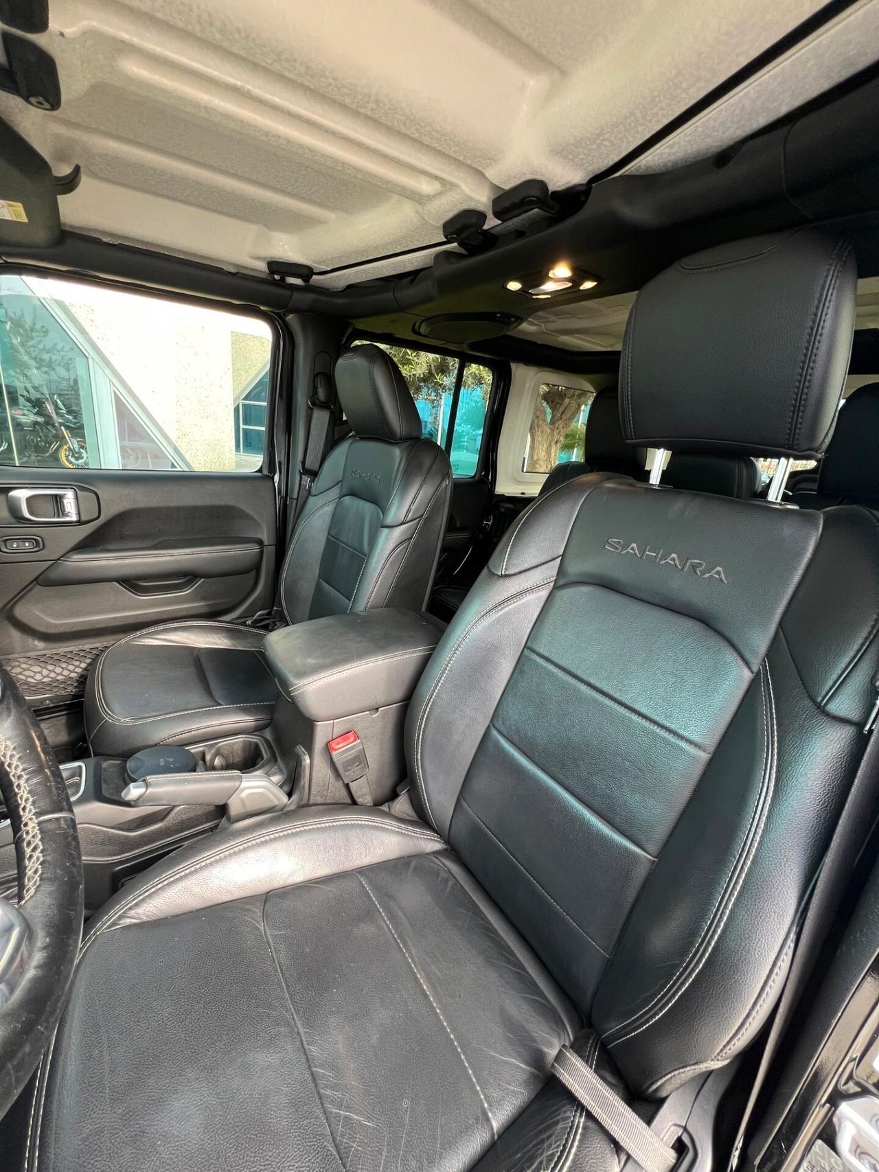 Jeep Wrangler 2.2 Mjt Sahara possibilità noleggio no scoring