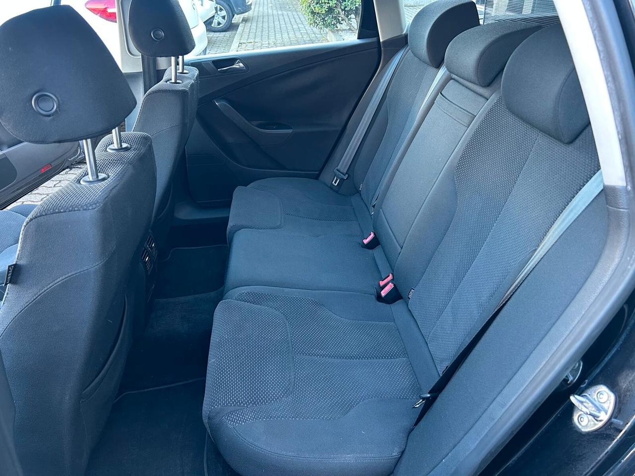 Volkswagen Passat Variant 2.0 tdi Comfortline dpf