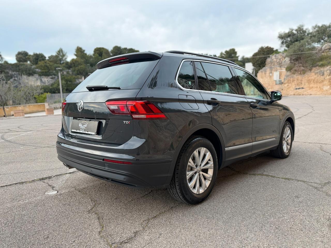 Volkswagen Tiguan/1.6 TDI 116CV/CAR PLAY/17"