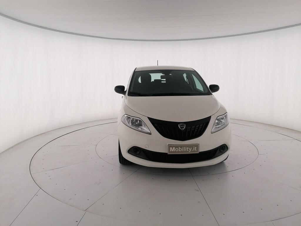 Lancia Ypsilon 1.0 FireFly Hybrid Silver