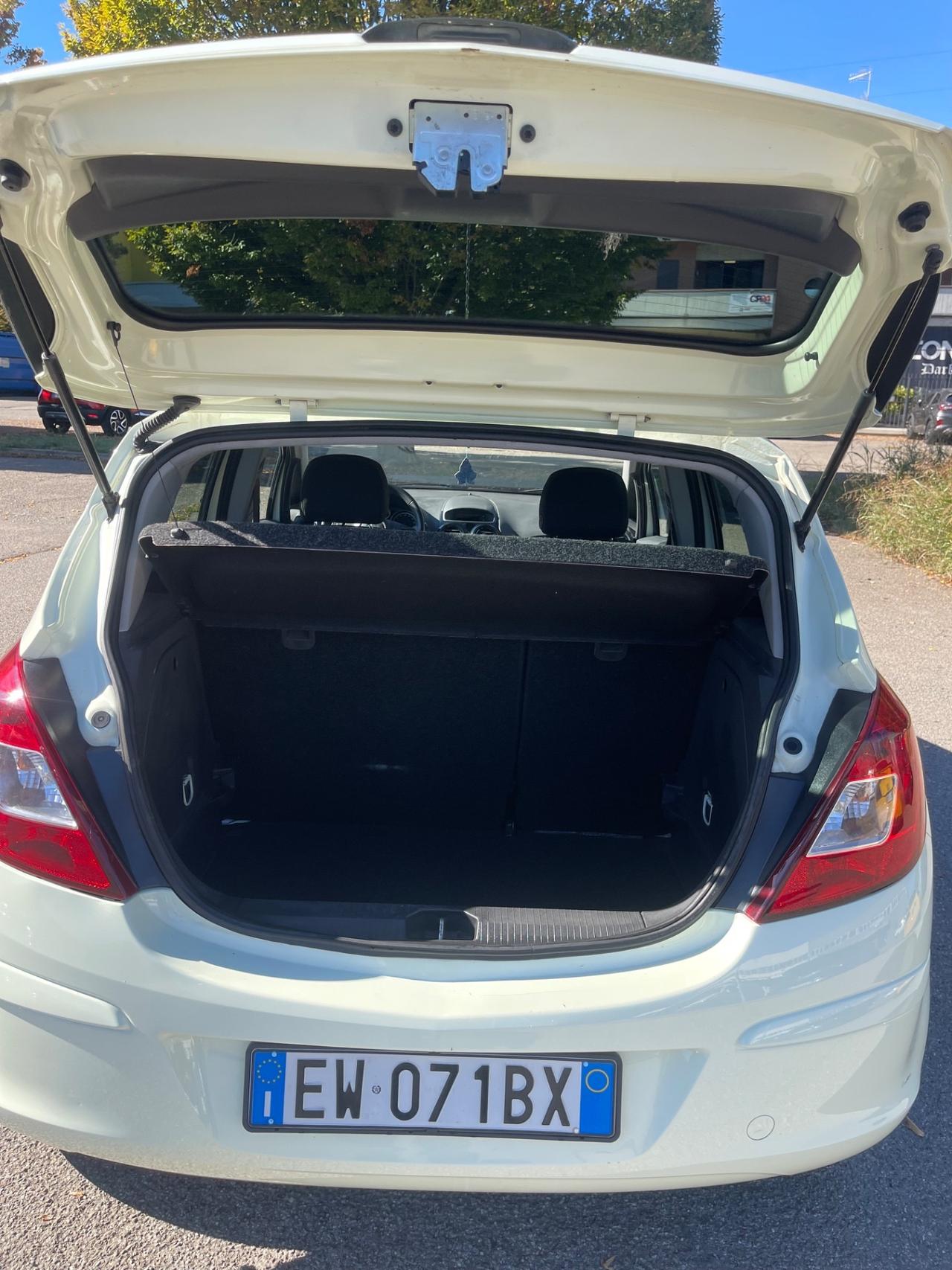 Opel Corsa 1.2 85CV 5 porte GPL-TECH Edition