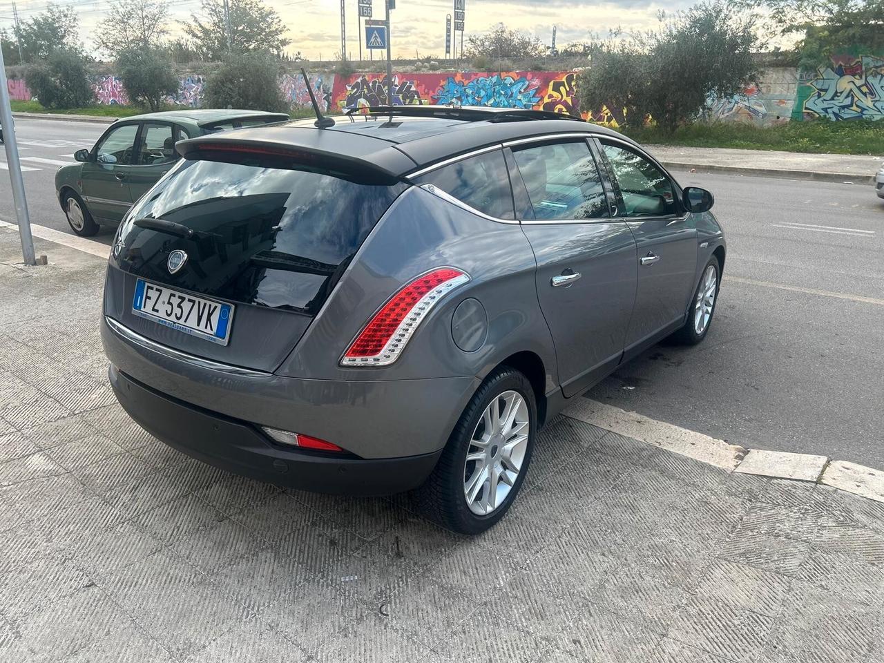 Lancia Delta 1.6 MJT DPF Gold