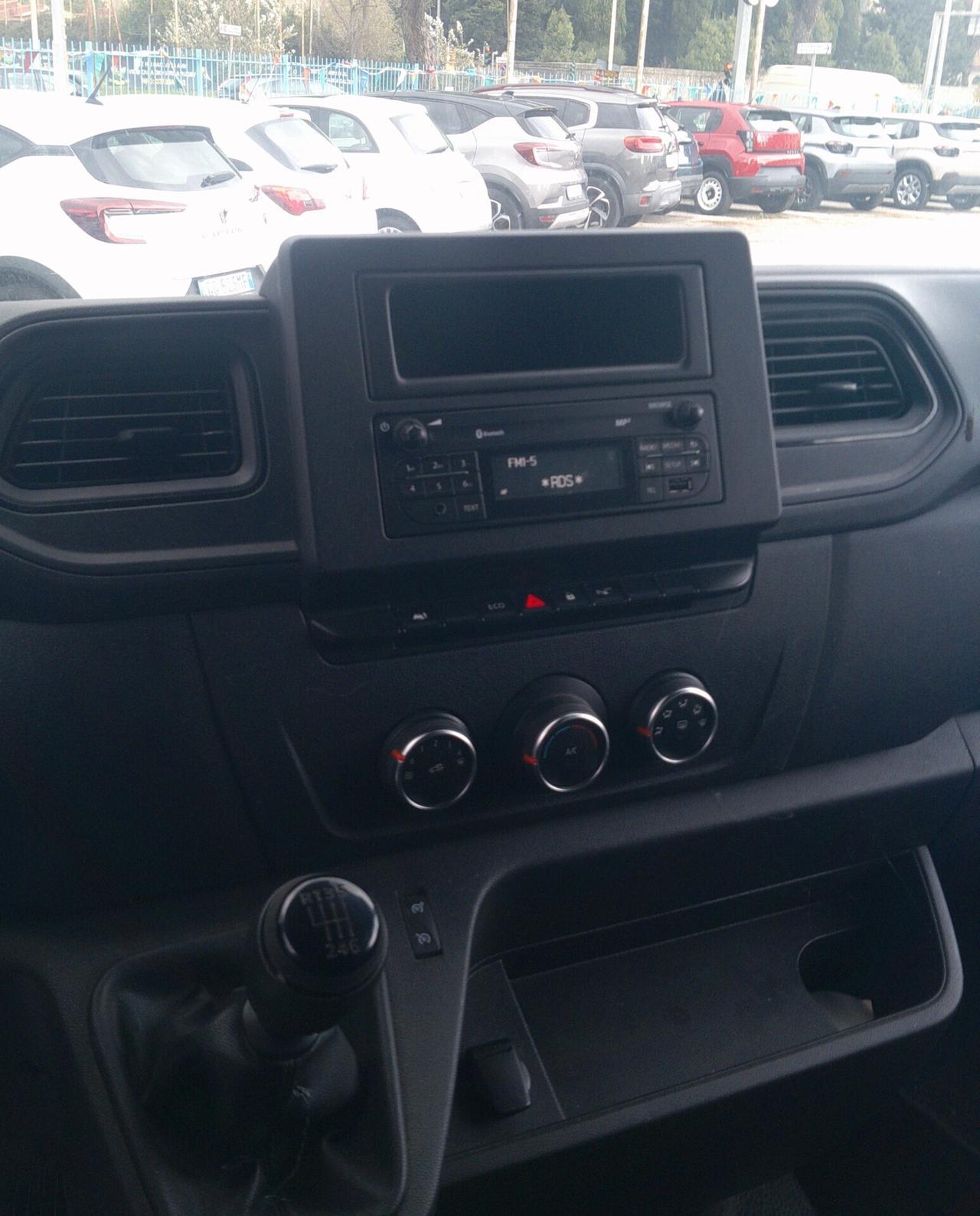 RENAULT MASTER T35 2.3 dCì 135cv PL-TM Ice