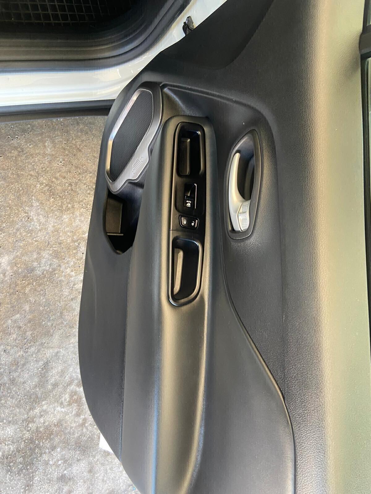 Jeep Renegade 1.5 Turbo T4 MHEV Limited