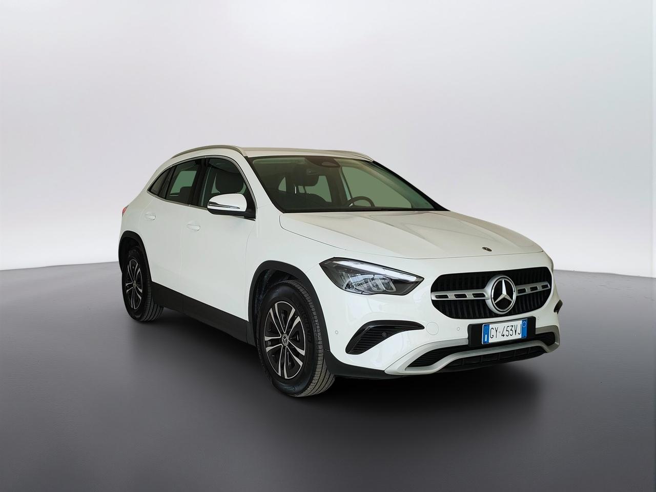 Mercedes-Benz GLA-H247 2023 - GLA 180 d Advanced auto