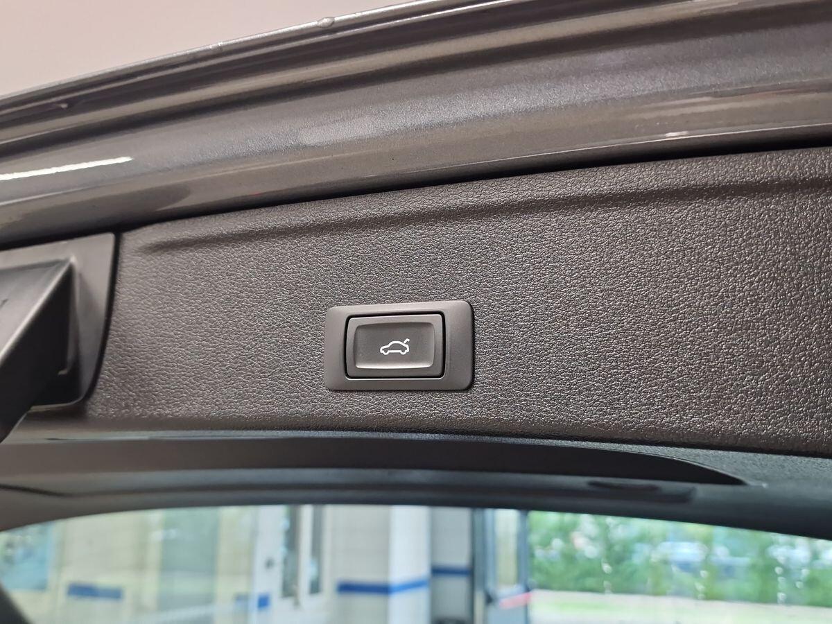 AUDI A4 AVANT 2.0 S-TRONIC BUSINESS