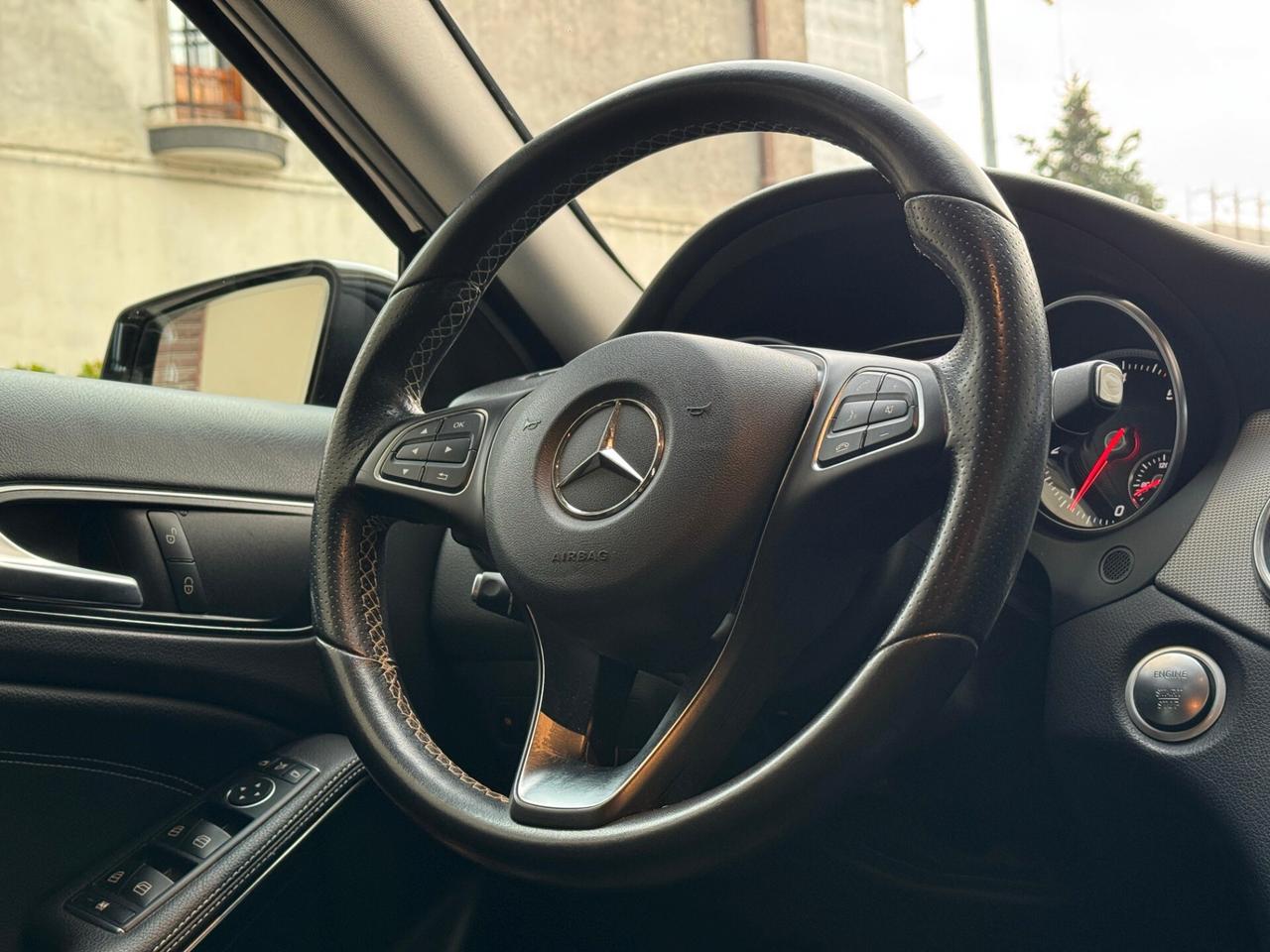 Mercedes-benz GLA 200 d Automatic Sport 2.2 136 cv