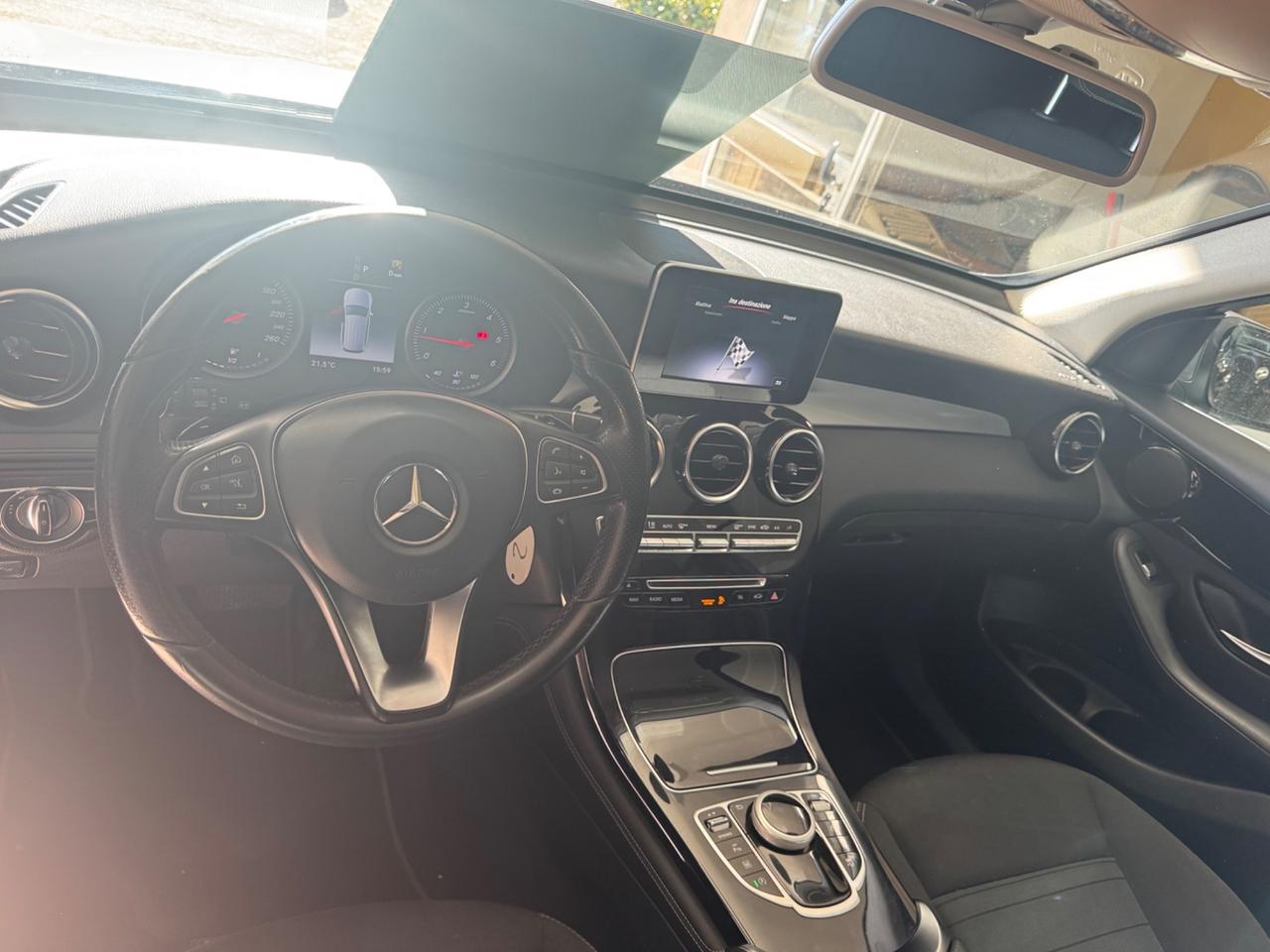 Mercedes-benz GLC 220