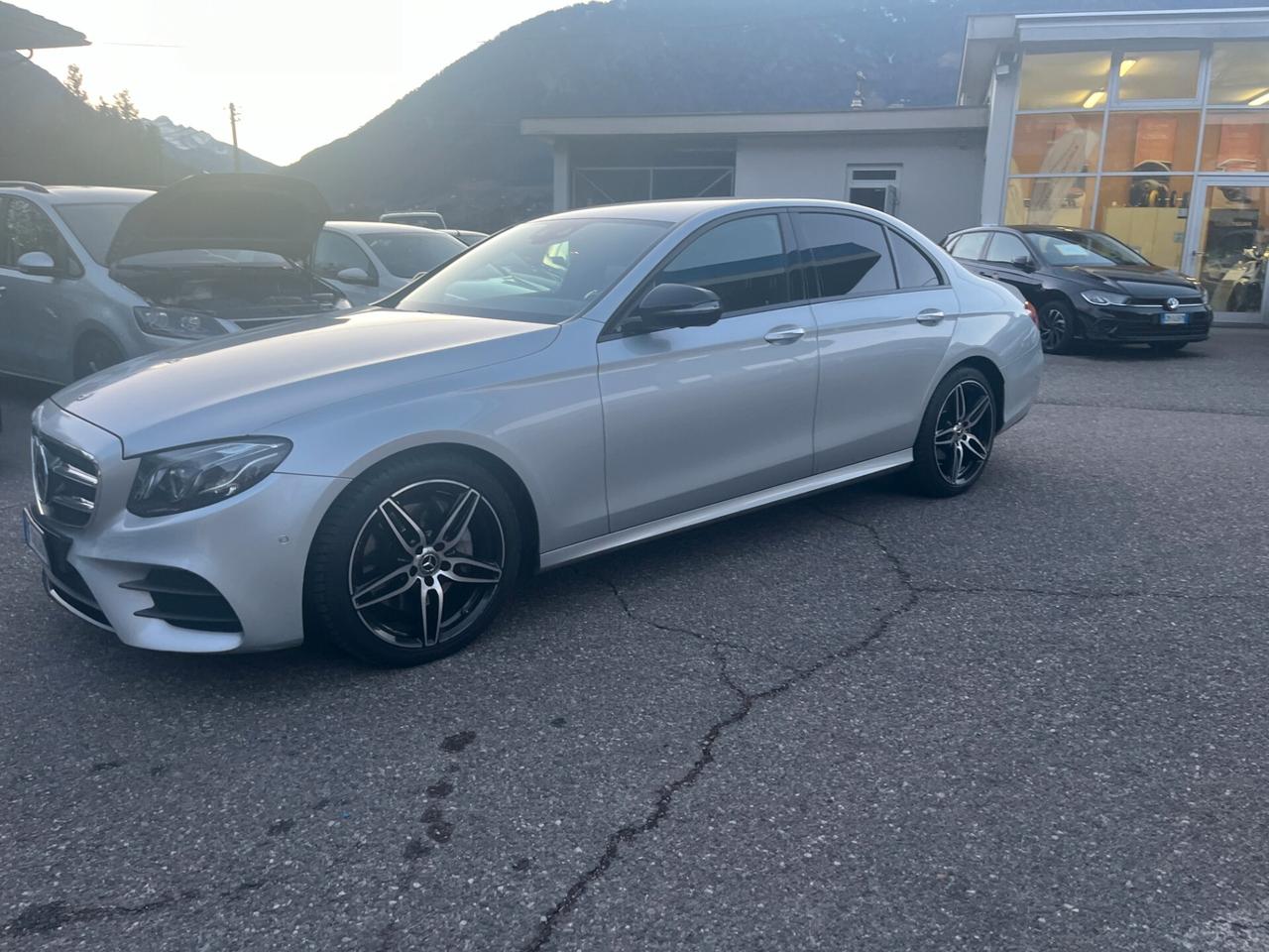 Mercedes-benz E 220 E 220 d 4Matic Auto Premium Plus AMG