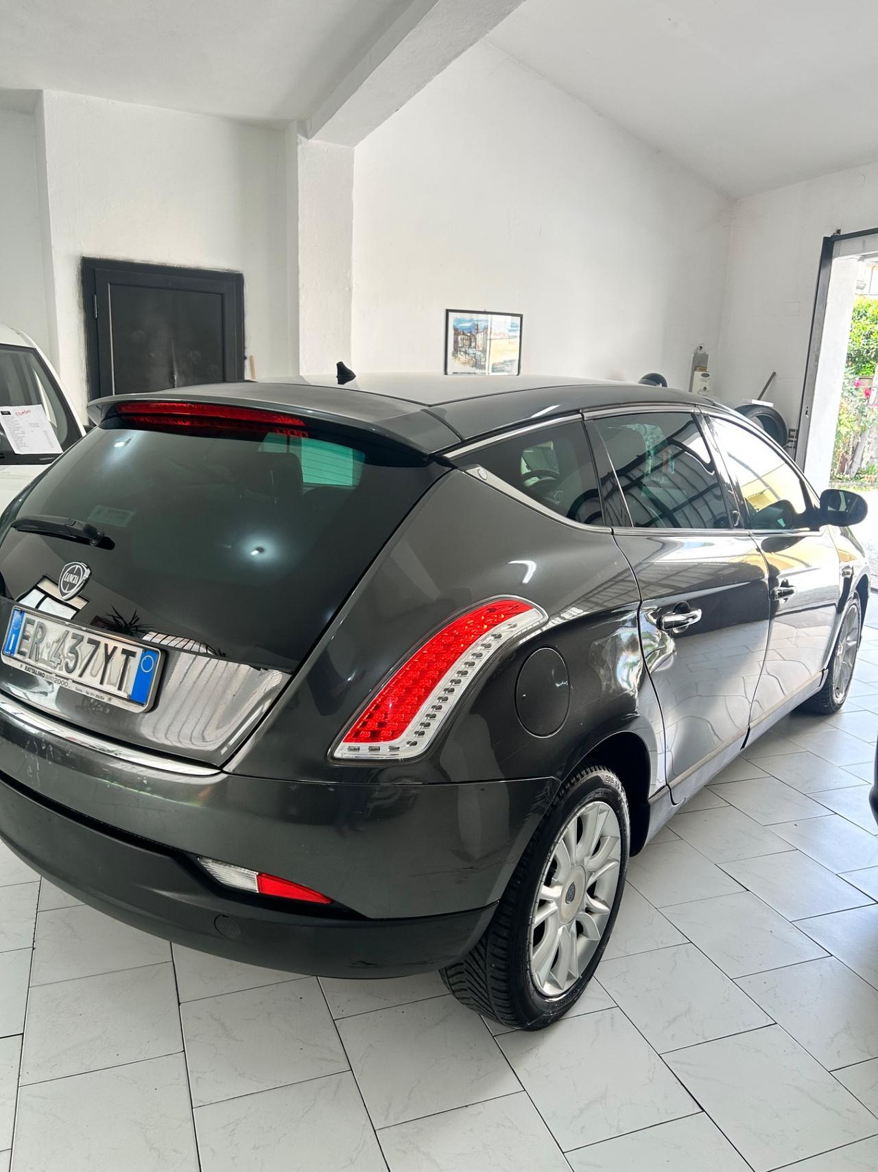 Lancia Delta 1.6 MJT DPF 105 CV Gold