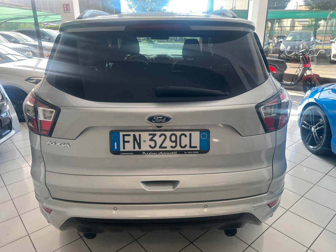 Ford Kuga 1.5 TDCI 120 CV S&S 2WD ST-Line