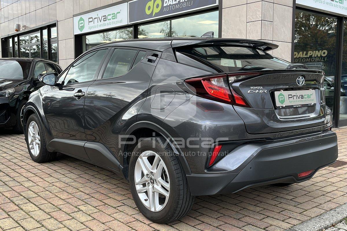 TOYOTA C-HR 1.8 Hybrid E-CVT Business