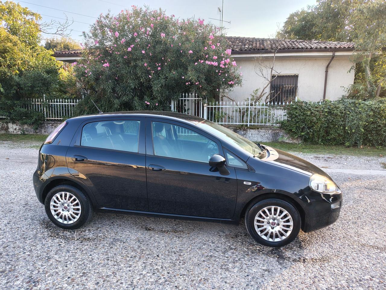 Fiat Punto EVO 1.3 MJT II 75 CV 5 porte Lounge. 86000 KM