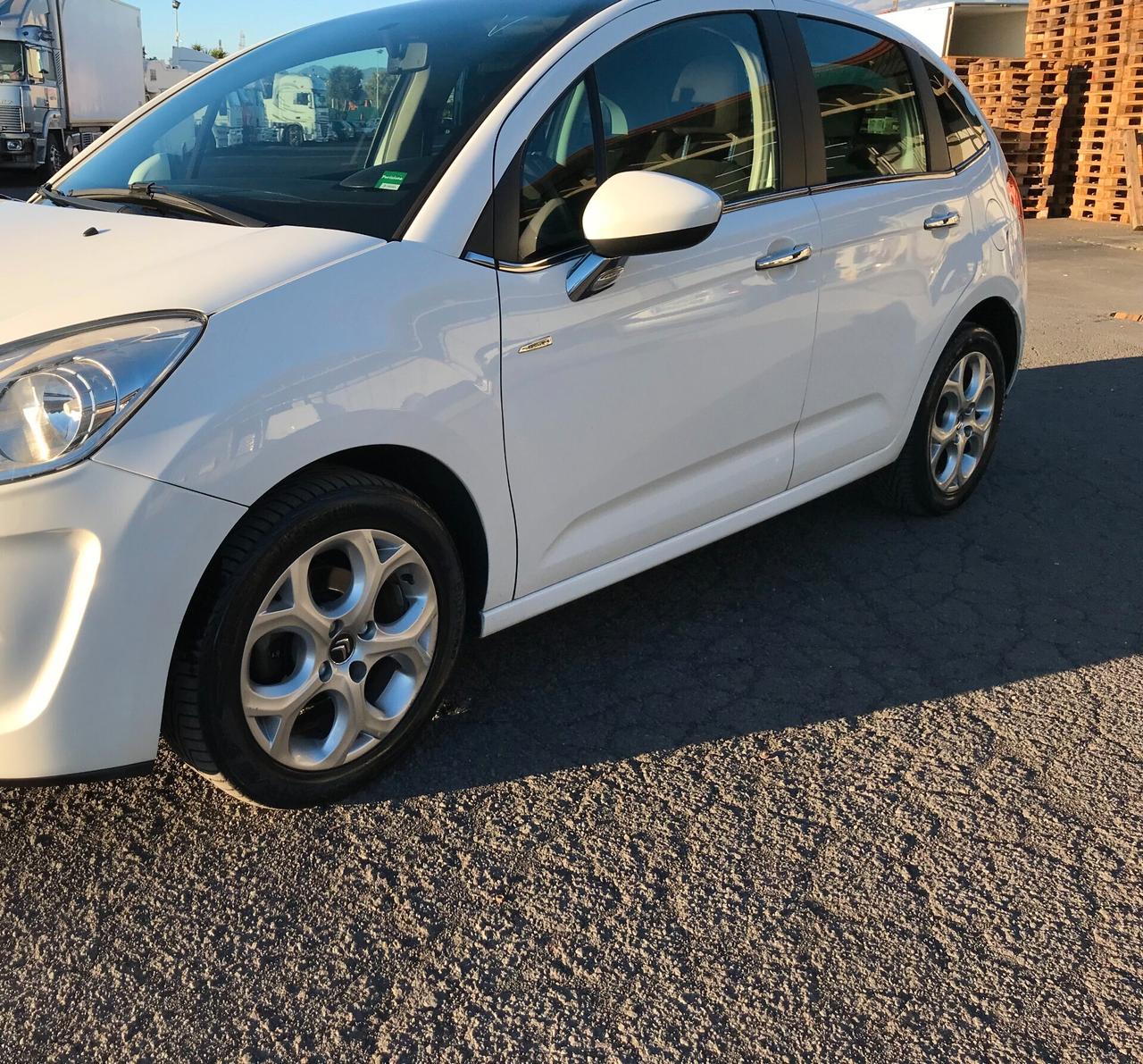Citroen C3 1.4hdi NEOPATENTATI FULL 2011