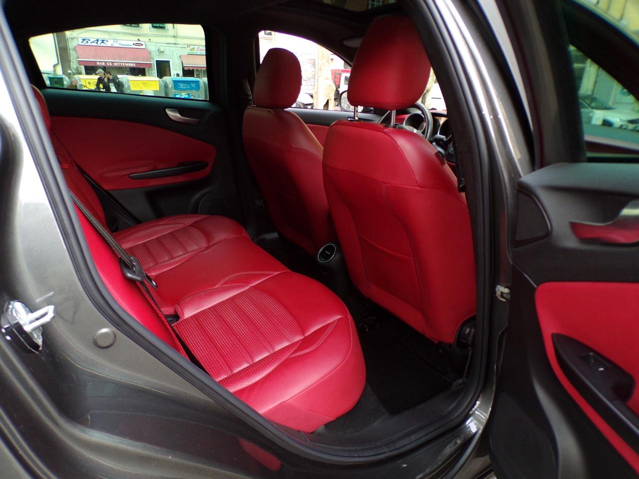 ALFA ROMEO GIULIETTA SECONDA SERIE QUADRIFOGLIO VERDE 241CV DEL 2015