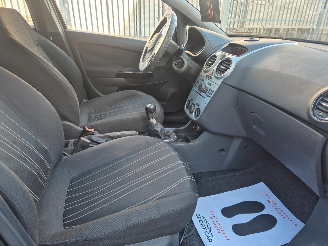 Opel Corsa 1.2 5 porte Club