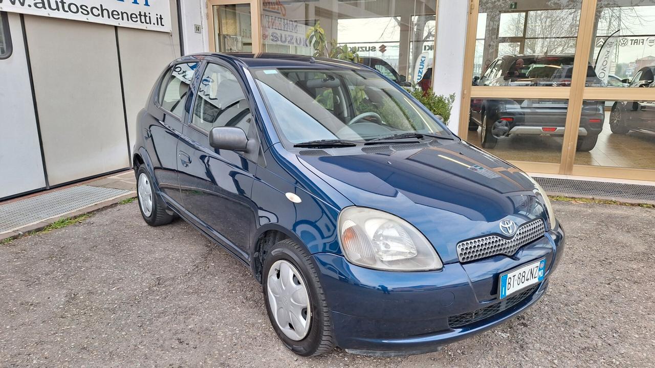 Toyota Yaris 1.0i 16V cat 5 porte Sol