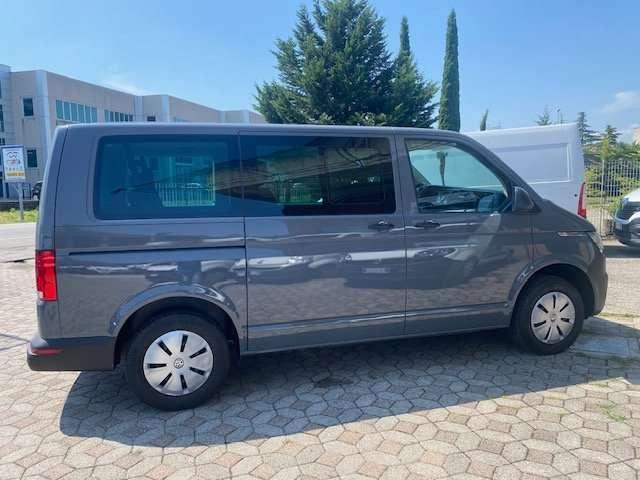 Volkswagen T6 Caravelle 2.0 TDI TRENDLINE 9 Posti